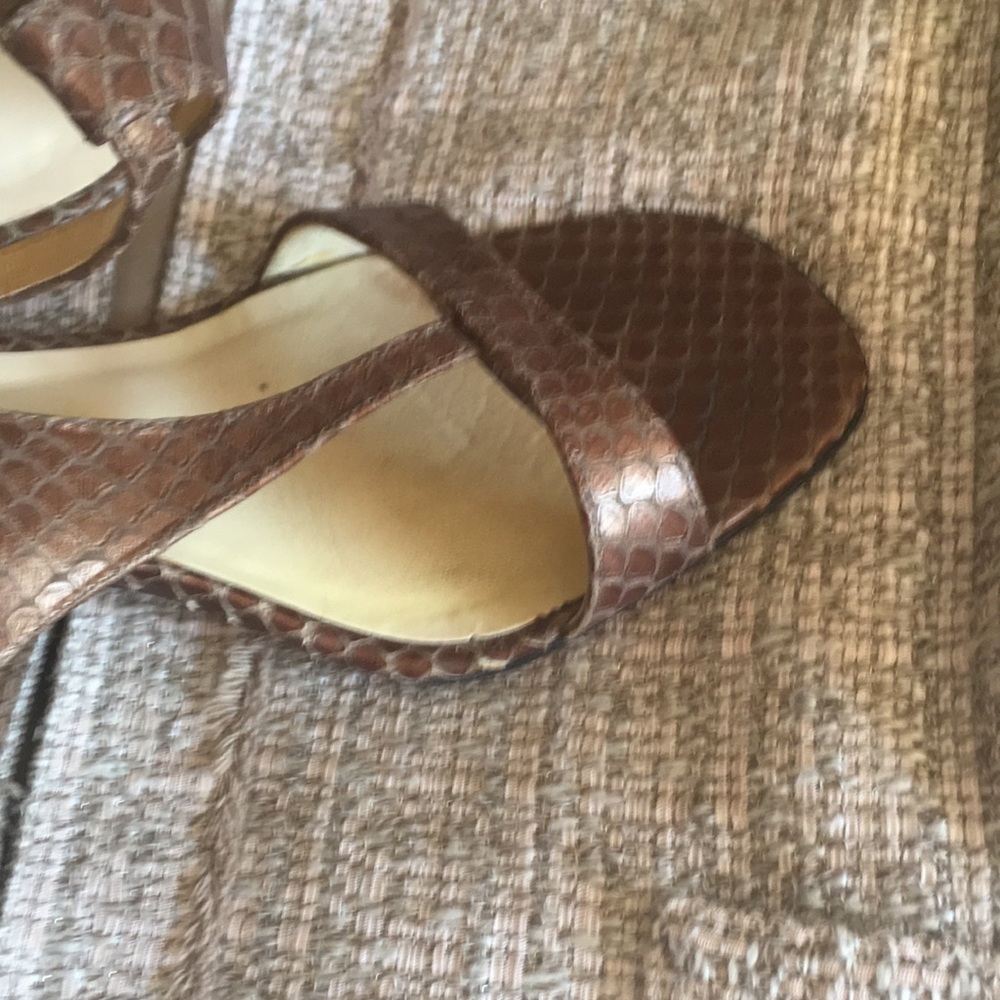 Antonio Melani Shoes Size 8.5 Strappy Sandals Bronze Snakeskin leather EUC - Picture 7 of 8